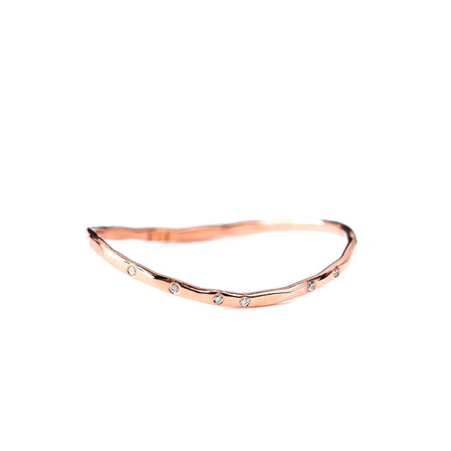 Bague ondulée en or, sertie de diamants – bijou fait main LYLAN (vue 2)