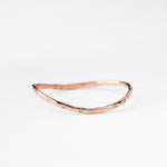 Charger l&#39;image dans la galerie, Bague ondulée en or, sertie de diamants - LYLAN
